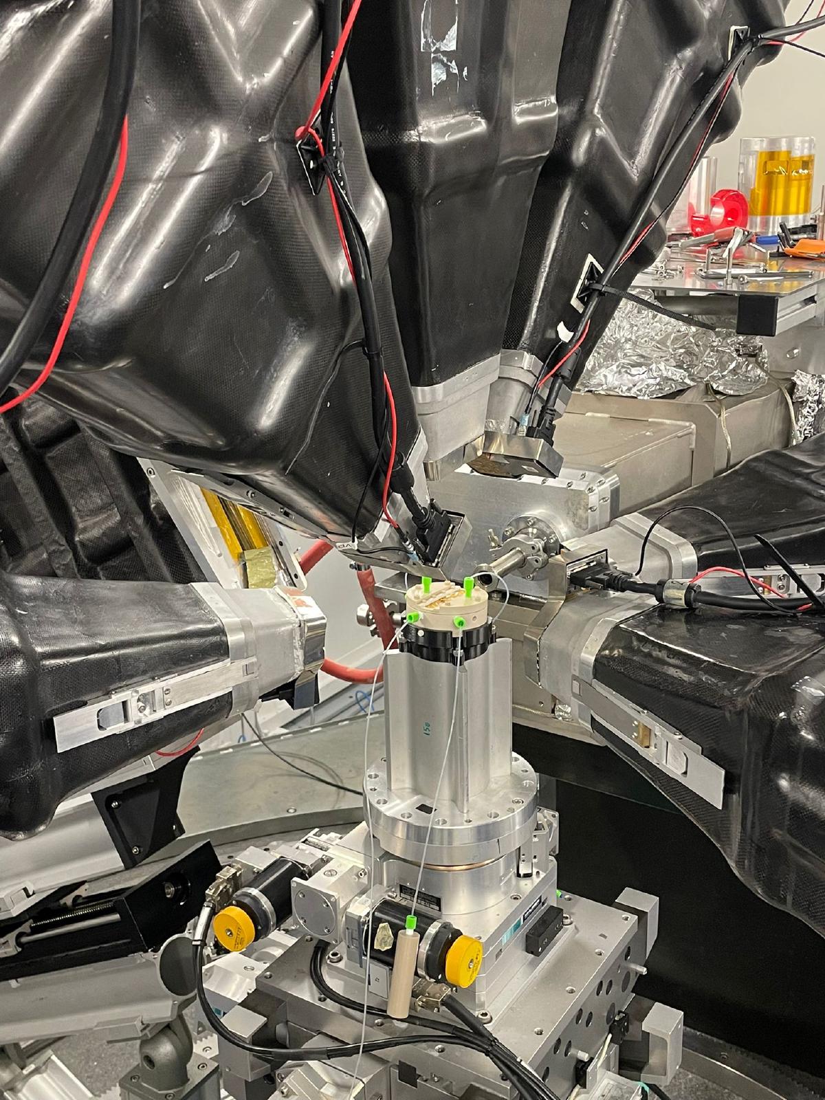 Operando X-ray Techniques image